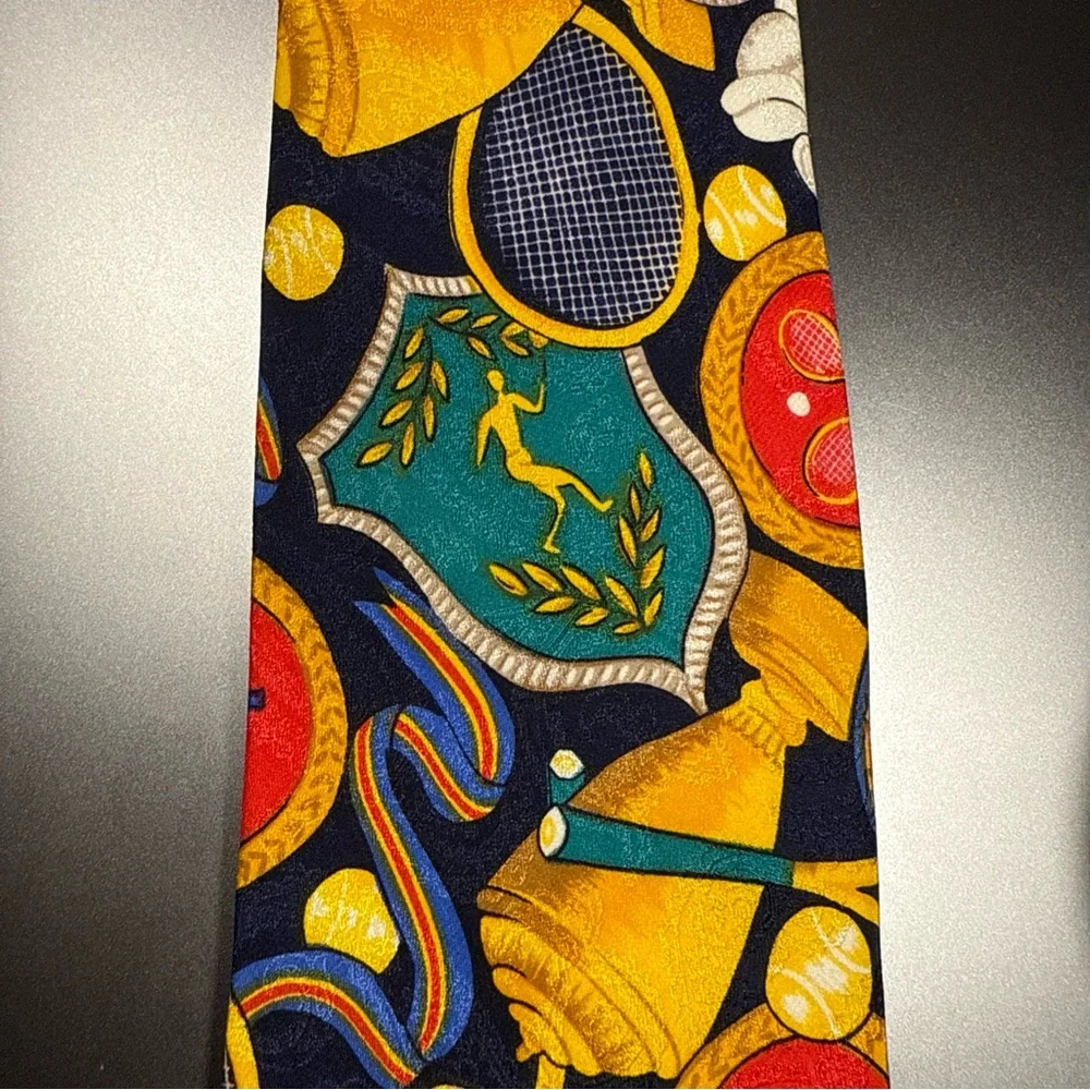 Papell 100% silk tie Tennis Racquets/Trophy/Balls Pre-owned Excellent Condition